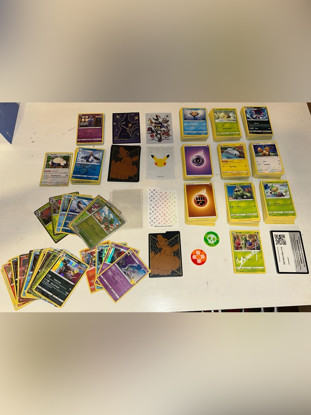Lot Of 500+ Total Pokémon Cards Including Sleeves And Accessories / 514+ Cards